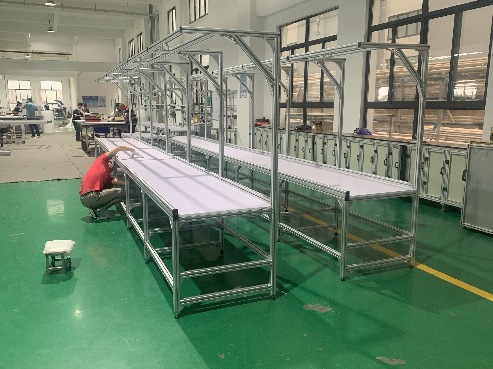 萬(wàn)向球流水線工作臺(tái) 萬(wàn)向球流水線工作臺(tái)