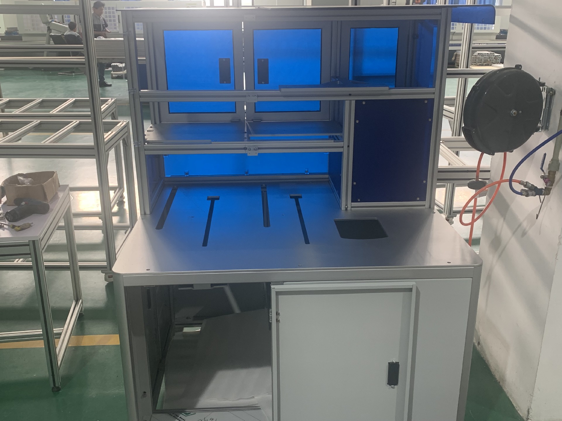 鋁型材總臺體 鋁型材總臺體